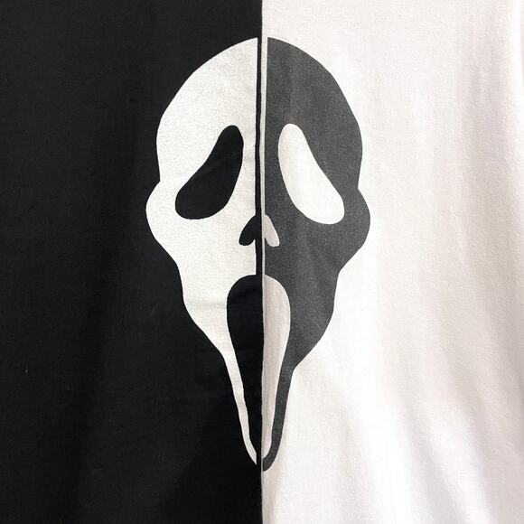 Scream Ghostface Mens Crew Neck T-Shirt Size XL Black White Split Face Halloween - Picture 3 of 11